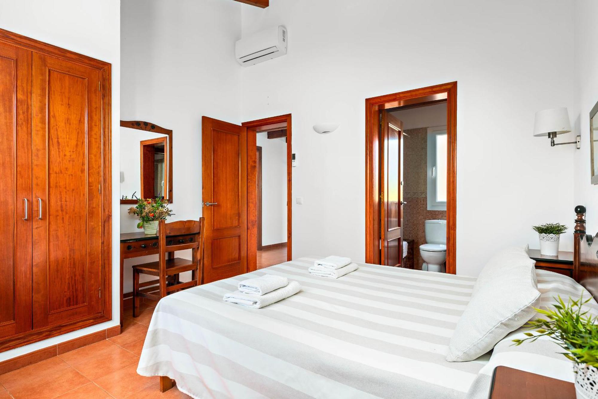 Villas Begonias Cala en Bosch Kültér fotó