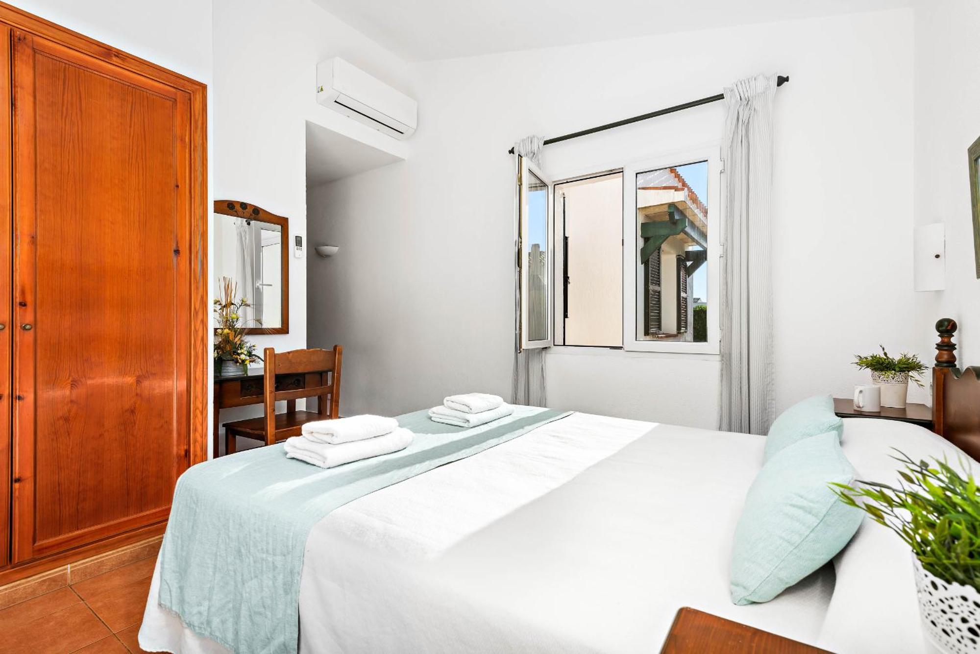 Villas Begonias Cala en Bosch Kültér fotó